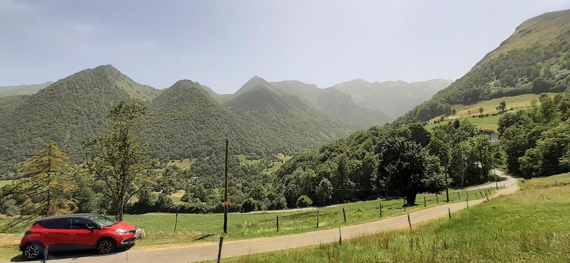Appartement Habas Estaing Hautes Pyrenees Val D'Azun Esterno foto